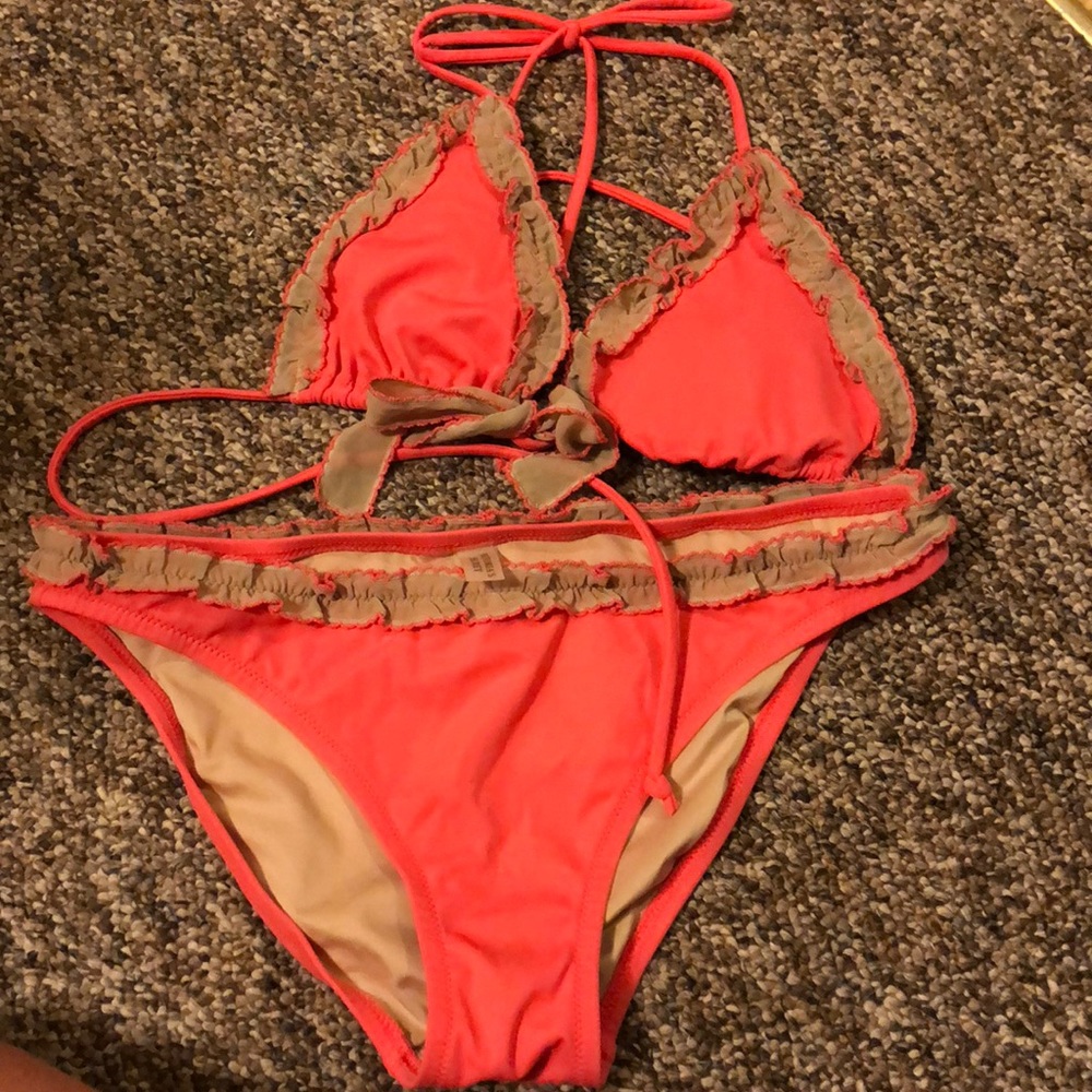 Victoria’s Secret bikini